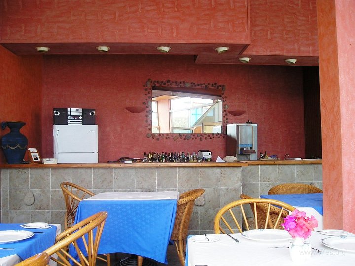 P3100328.JPG - Restaurangen, där jag tog min födelsedagsmiddag, var enkel och o-intim.
